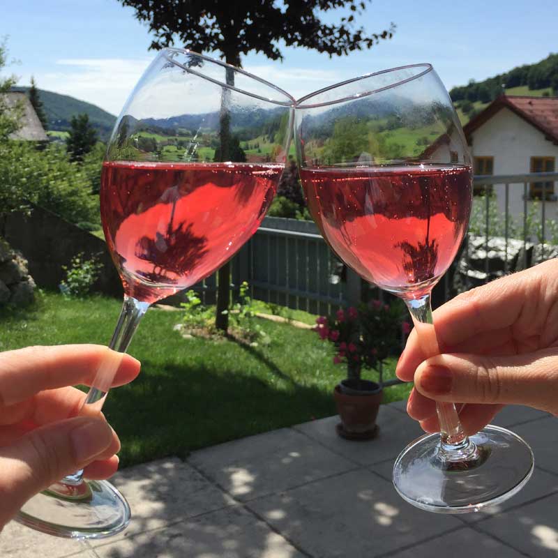 Sommergetränk Sommerdrink Spritzwein Dirndlspritzer Spritzig's Dirndl